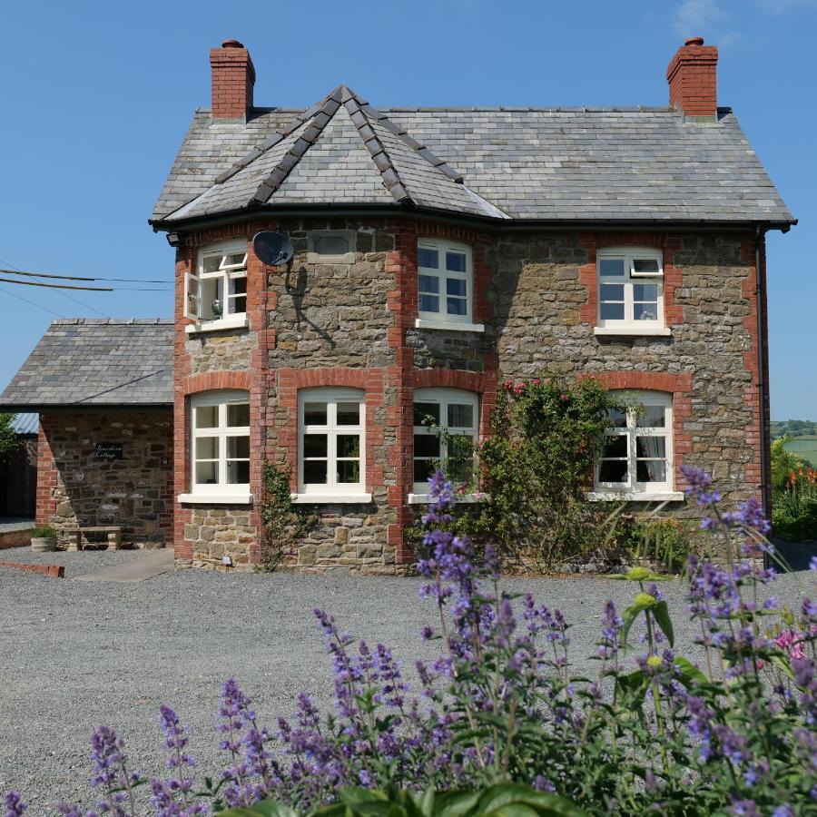 Country Cottage With Far Reaching Views Presteigne Extérieur photo