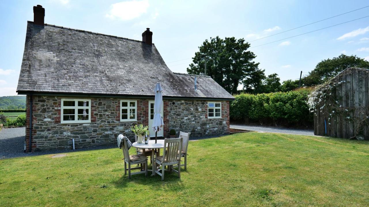 Country Cottage With Far Reaching Views Presteigne Extérieur photo