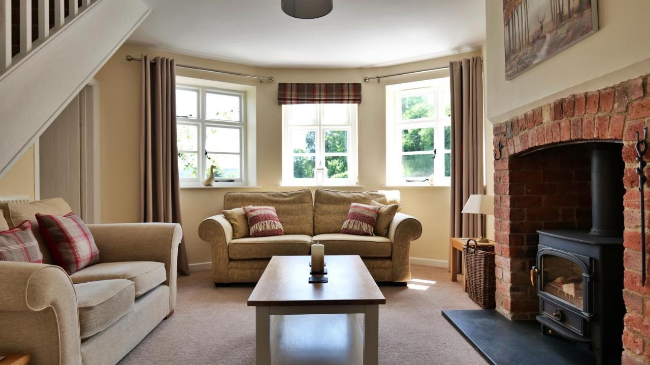 Country Cottage With Far Reaching Views Presteigne Extérieur photo