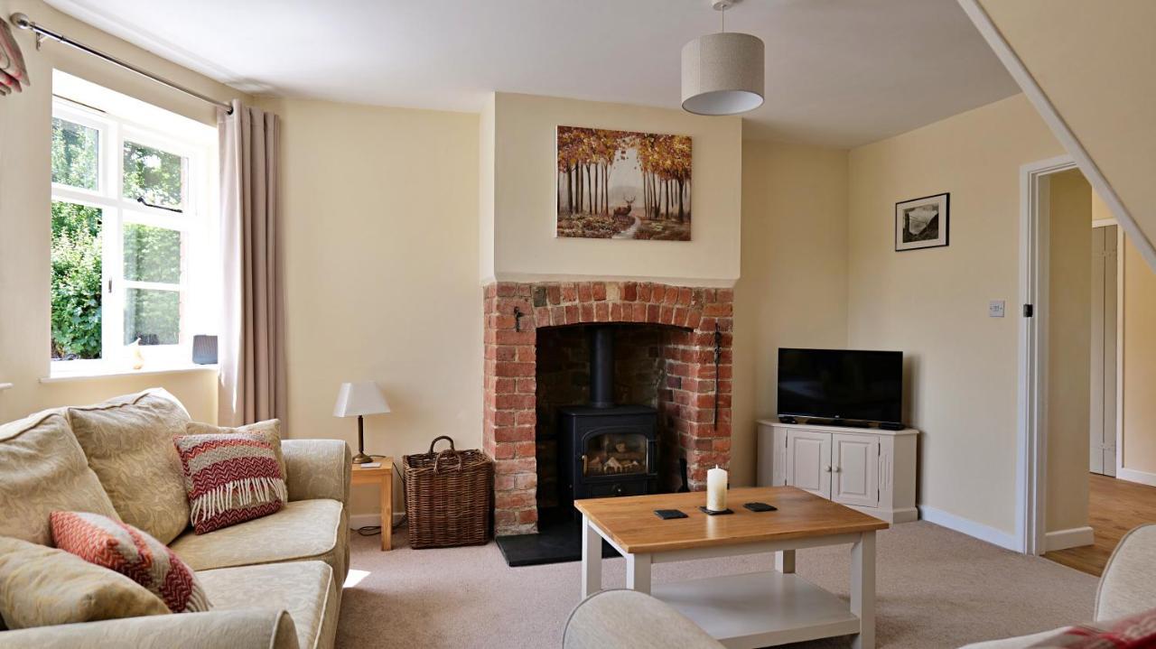 Country Cottage With Far Reaching Views Presteigne Extérieur photo