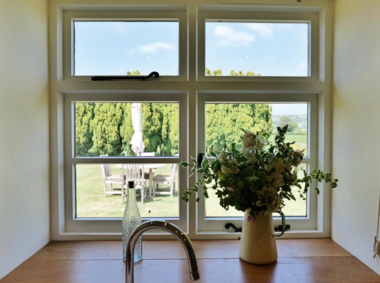 Country Cottage With Far Reaching Views Presteigne Extérieur photo
